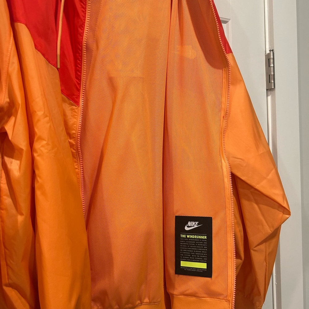 Nike Windrunner Jacket - image 3